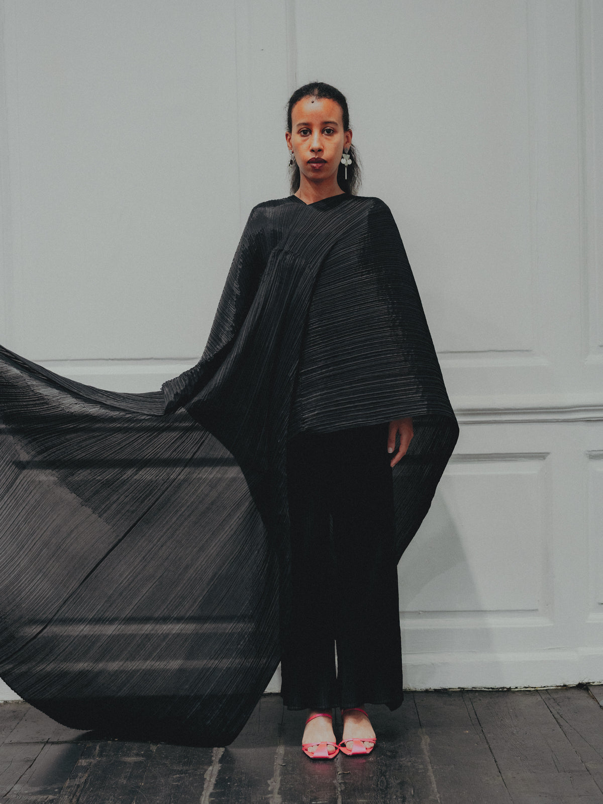 PLEATS PLEASE