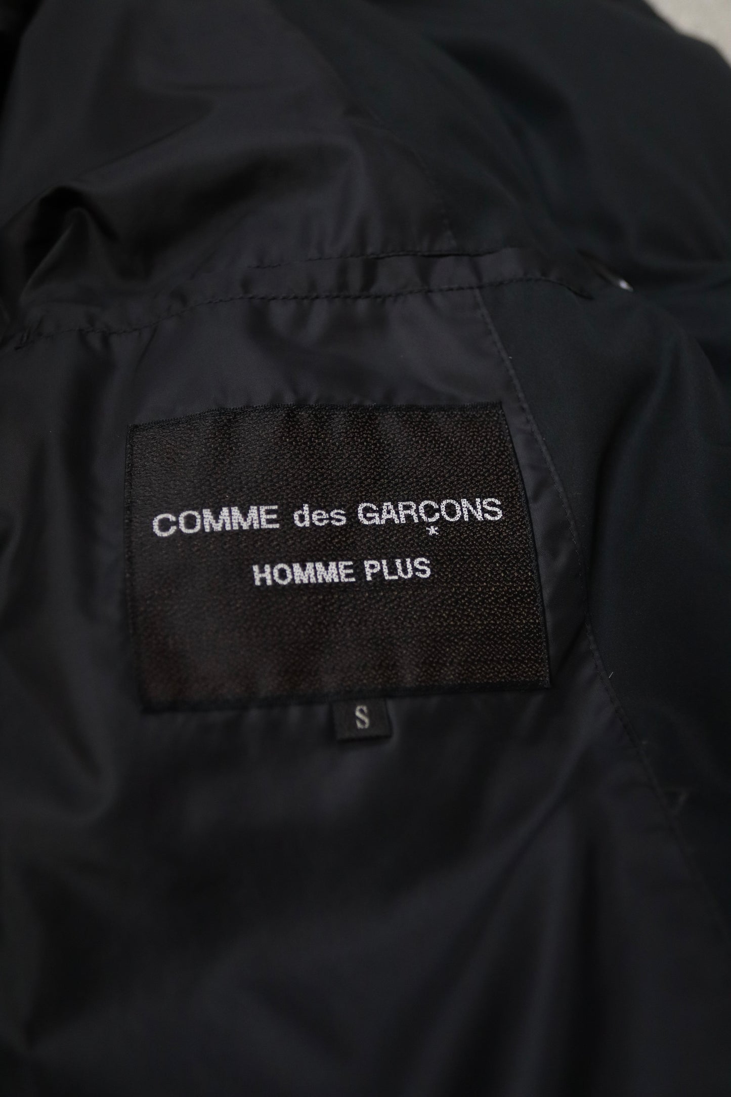 COMME des GARÇONS HOMME PLUS
